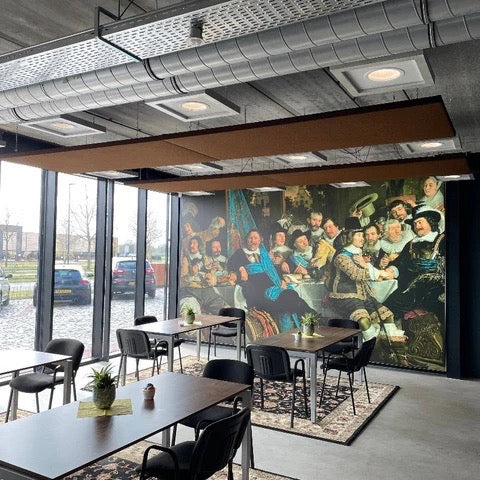 Eenvoudig een akoestisch schilderij van “oude meesters” in je woning