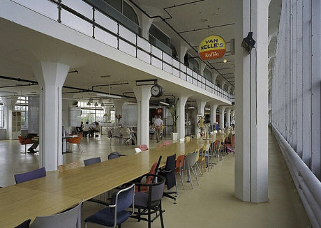 Akoestiek kantine verbeteren: zo pak je het slim aan